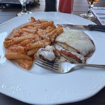 The Sicilian Butcher - Chicken parm Rigatoni all's vodka - Salad Near Me - Nashville, Tennessee The Sicilian Butcher - Chicken parm Rigatoni all's vodka - Salad Near Me - Nashville, Tennessee