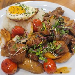 Lomo saltado