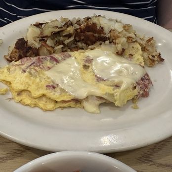 The Egg - Hash omelette - American Near Me - Highlands Ranch, Colorado The Egg - Hash omelette - American Near Me - Highlands Ranch, Colorado