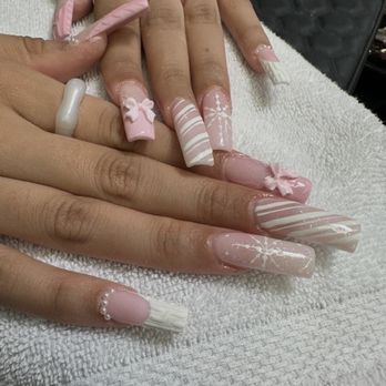 Tippi Toes Nails Salon - Nails from Ann tippi toes - Nail Salons Near Me - Palm Desert, California Tippi Toes Nails Salon - Nails from Ann tippi toes - Nail Salons Near Me - Palm Desert, California