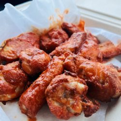 Guido's Premium Pizza - Sault Ste. Marie - Chicken Wings - Spicy