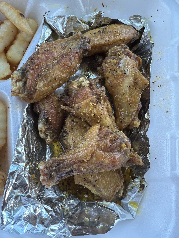 CHX N’ WING HUT Updated October 2024 27 Photos & 34 Reviews 1868