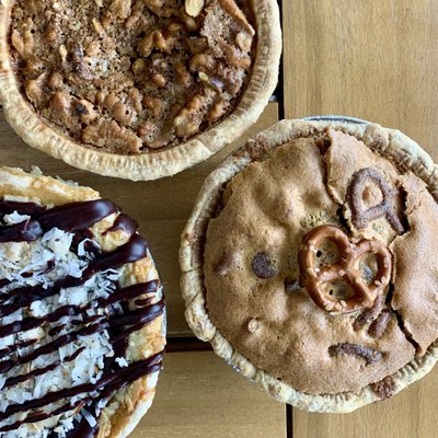 The Ugly Pie by null