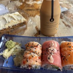 Honest Weight Food Co-op - Lots of lunch options