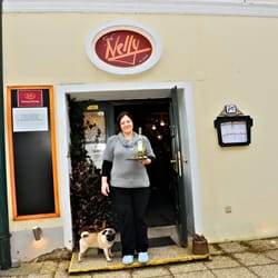 Café Nelly - Manuela Zak - Kaffeehaus Nelly in Gutenstein!