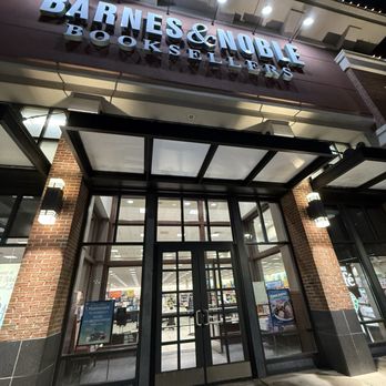 Barnes & Noble Booksellers - Outside - Bookstores Near Me - Hingham, Massachusetts