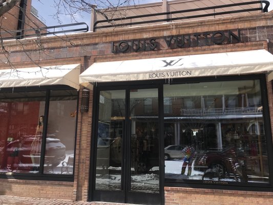 Louis Vuitton Aspen by null