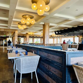 Chandler's Oceanfront Dining - Indoor - New American Near Me - Carlsbad, California