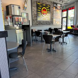 Fatburger - Interior