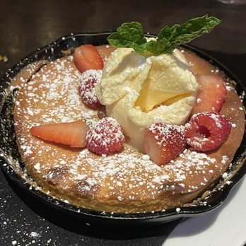 Paul Martin's American Grill - Warm Butter Cake - Seafood Near Me - Austin, Texas Paul Martin's American Grill - Warm Butter Cake - Seafood Near Me - Austin, Texas