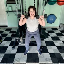 Smile it's squat day!