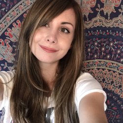 Elise Armeen Salon