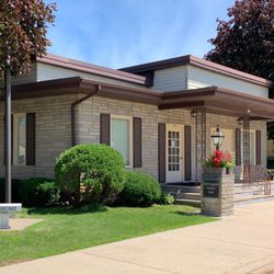 Gruetzmacher Funeral Home & Cremation Services