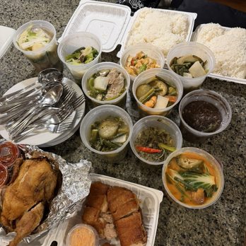 Max's Restaurant - Dillingham - Max's Fried Chicken, Lechon Kawali, Kare Kare, Dinuguan, Laing, Sizzling Tofu sisig, Sinigang Hipon Soup, Nilagang Baka Soup - Filipino Near Me - Honolulu, Hawaii