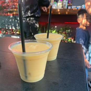Roxanne's - Lounges Near Me - Long Beach, California