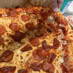 Pepperoni pizza Pepperoni pizza