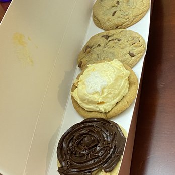 Crumbl - Greensboro - Chocolate cupcake, peaches n cream, chocolate chip - Bakeries Near Me - Greensboro, North Carolina Crumbl - Greensboro - Chocolate cupcake, peaches n cream, chocolate chip - Bakeries Near Me - Greensboro, North Carolina