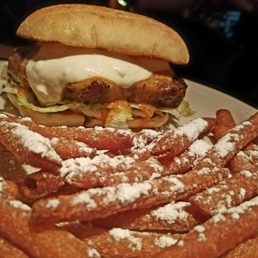 R " Pub Burger