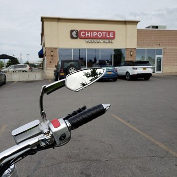 Chipotle Mexican Grill - Mexican Near Me - Cheektowaga, New York