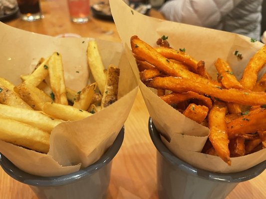 Roam Artisan Burgers by null