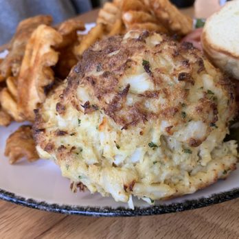 EC Diner - Big crab cake with seasoned waffle fries - American Near Me - Ellicott City, Maryland EC Diner - Big crab cake with seasoned waffle fries - American Near Me - Ellicott City, Maryland