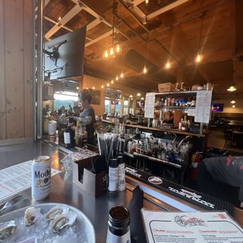 Scottie's On The River - Sitting at the bar outside - Seafood Near Me - Chattanooga, Tennessee Scottie's On The River - Sitting at the bar outside - Seafood Near Me - Chattanooga, Tennessee