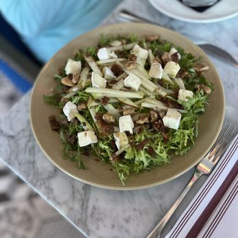 La Voya Brasserie - Brie and Pear Salad - French Near Me - Saint Paul, Minnesota La Voya Brasserie - Brie and Pear Salad - French Near Me - Saint Paul, Minnesota