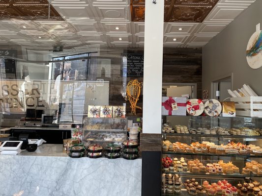 Patisserie Lawrence V. by null