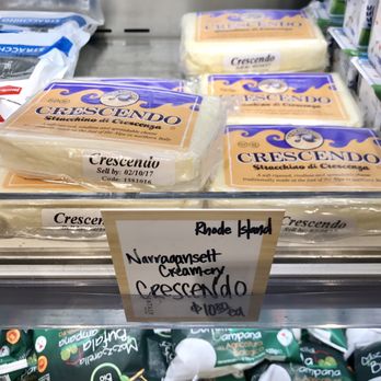 Eataly Boston - Nice to see some local products as well as imports! - Pizza Near Me - Boston, Massachusetts