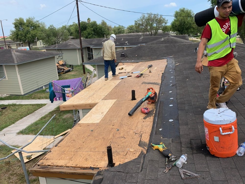 Slide of Gonzalez Roofing and More