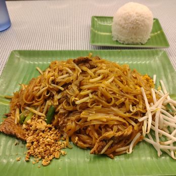 Bhan Baitong - Thai Near Me - Lake Forest, California Bhan Baitong - Thai Near Me - Lake Forest, California
