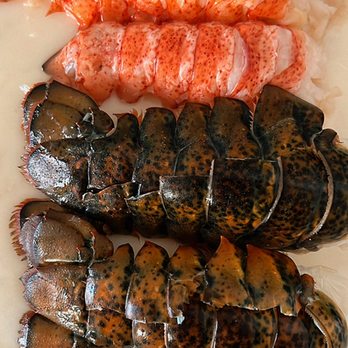 Guanbachi - Lobsters being prepared - Teppanyaki Near Me - South El Monte, California Guanbachi - Lobsters being prepared - Teppanyaki Near Me - South El Monte, California