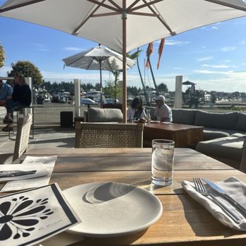 El Encanto - Bars Near Me - Kirkland, Washington