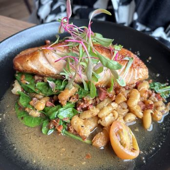 Cascata Italian Cuisine - Salmon over beans - Italian Near Me - Sioux Falls, South Dakota