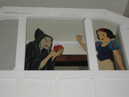 Snow White Cafe by null