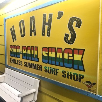 Noah's Sno-Ball Shack - a bench and sign - Shaved Ice Near Me - Ocean City, Maryland