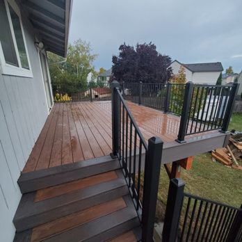 Nikao Construction - steps leading up to the back porch - General Contractors Near Me - Hillsboro, Oregon
