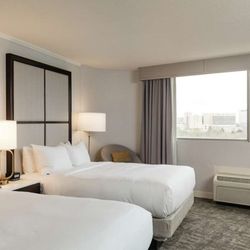 Hilton Chicago/Oak Lawn - Guest room
