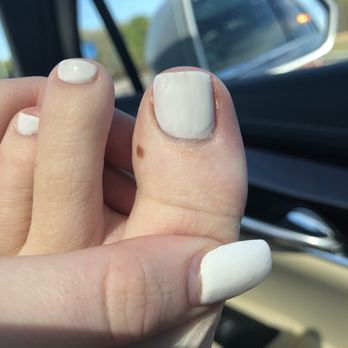 Lee Spa Nails - Bad paint - Nail Salons Near Me - Opelika, Alabama