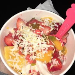 TUTTI FRUTTI FROZEN YOGURT - Lakeport - So yummy
