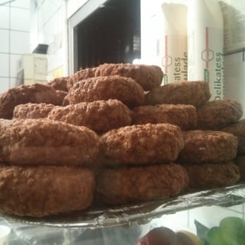 Marian's Imbiss Lichtenblau - Buletten für Hundertschaften - Curry Sausage Near Me - Berlin, BE Marian's Imbiss Lichtenblau - Buletten für Hundertschaften - Curry Sausage Near Me - Berlin, BE