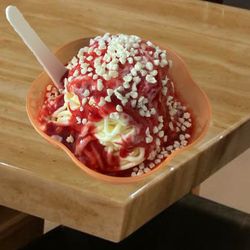 Eiscafé Da-Ren - Spaghettibecher zu 6 Euro