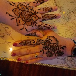 Henna Girl Niki