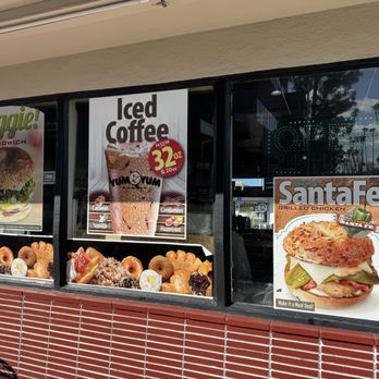 Yum Yum Donuts - Outdoor sitting - Donuts Near Me - Burbank, California Yum Yum Donuts - Outdoor sitting - Donuts Near Me - Burbank, California