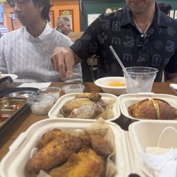Meeting spot:  H-Mart for us! So yummy for these foodies!