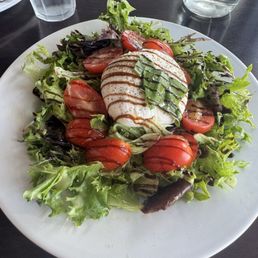 Burrata e Pomodori Burrata e Pomodori