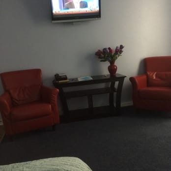Broadway Inn - Hotels Near Me - Yankton, South Dakota