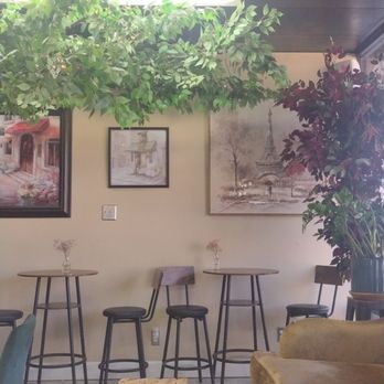 Eden Coffee & Tea - Sitting area - Coffee & Tea Near Me - Houston, Texas