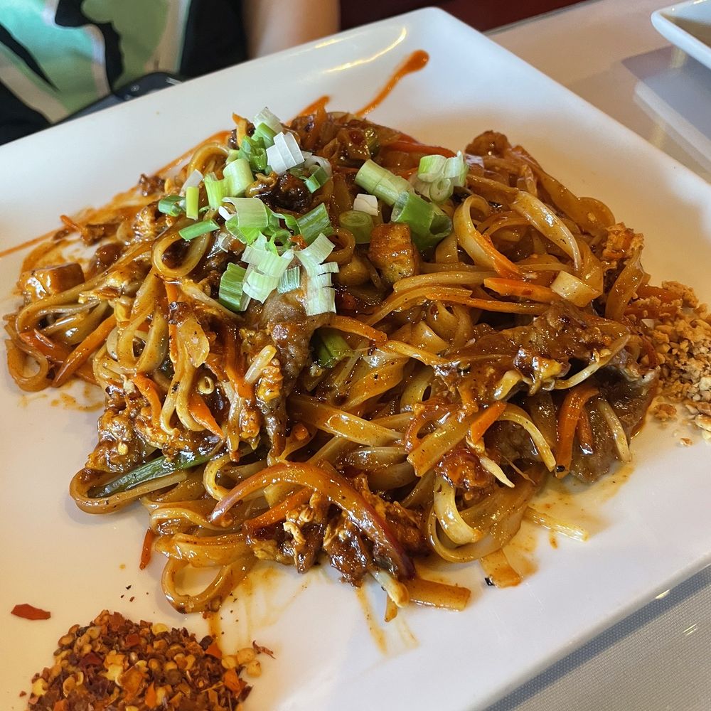 Noodles Steak Phad Thai Noodles Steak Phad Thai