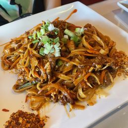 Noodles Steak Phad Thai